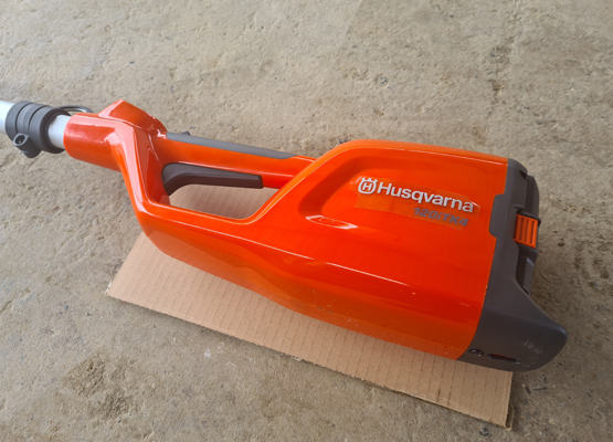 Akku Hochentaster mieten - Husqvarna 120i TK4